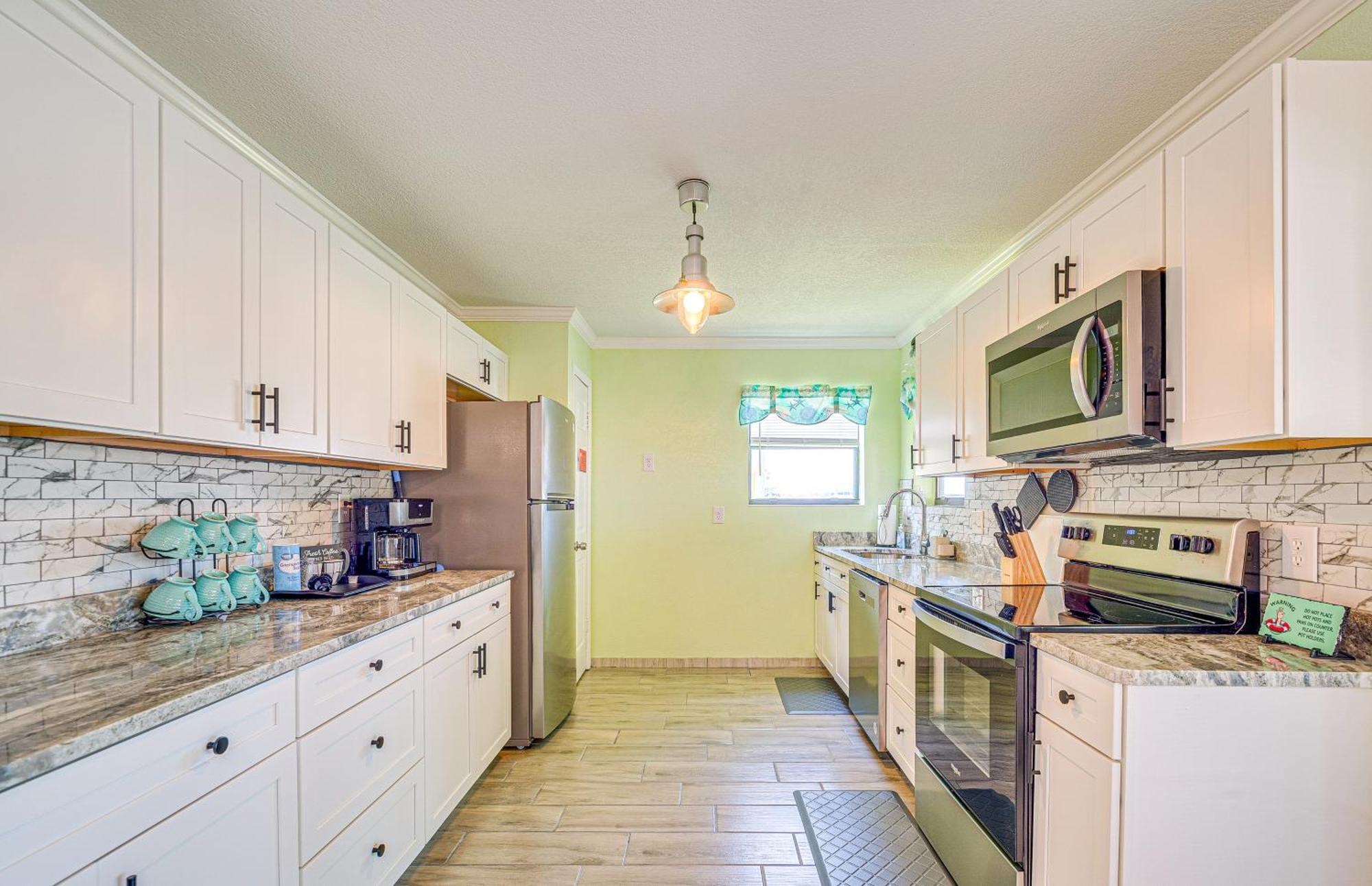 Waterfront Hernando Beach Home With Dock And Hot Tub! Extérieur photo